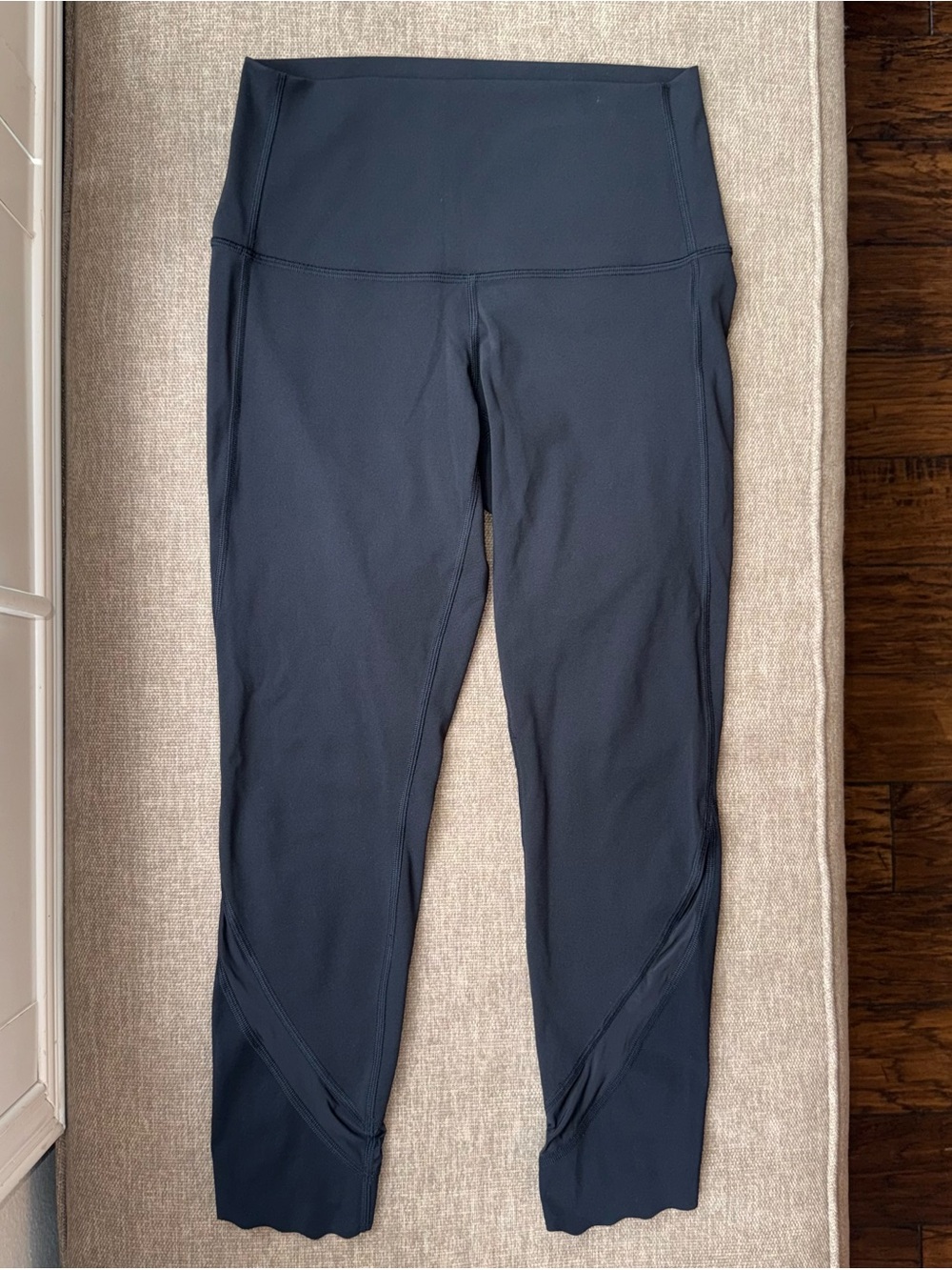 Lululemon Full-On Luxtreme Wunder Under High Rise Scalloped Ankle Cropped Size 6